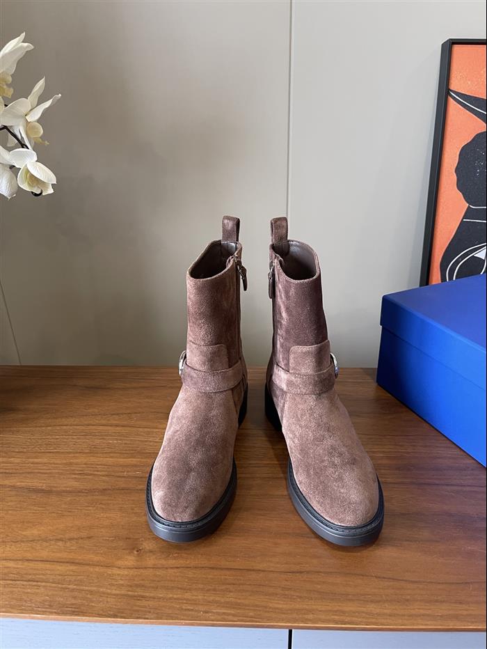 20251128174647325 390